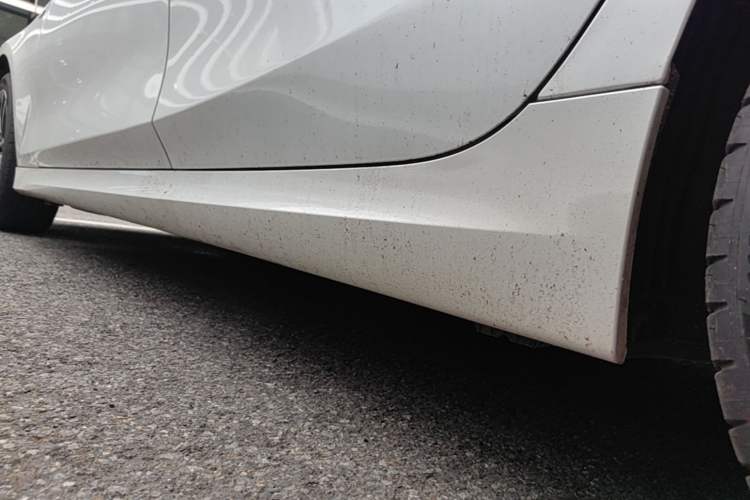 Used BMW 3 Series 2024 320Li M Sport Package Left Side Sill