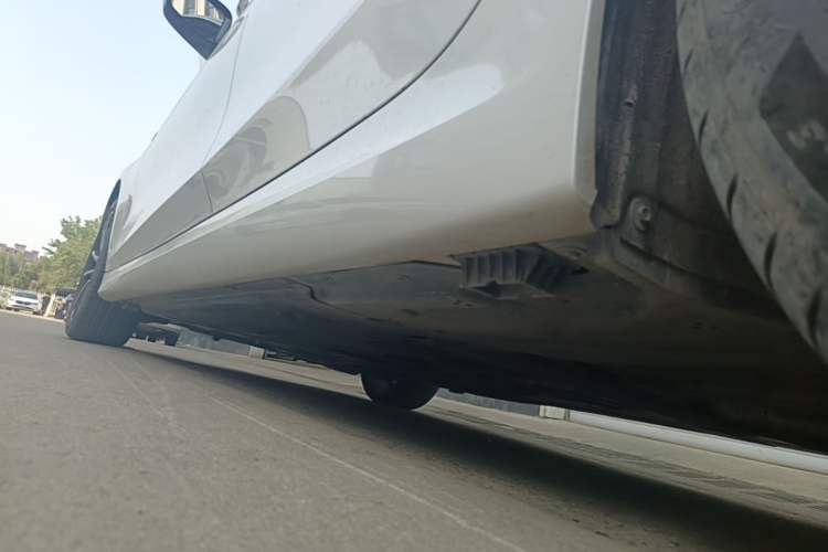 Used BMW 3 Series 2024 320Li M Sport Package Left Side Sill