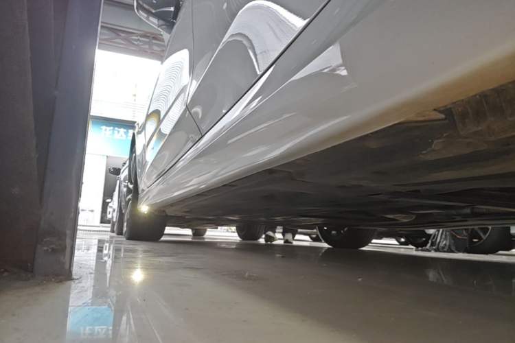 Used BMW 3 Series 2024 325Li M Sport Package Left Side Sill