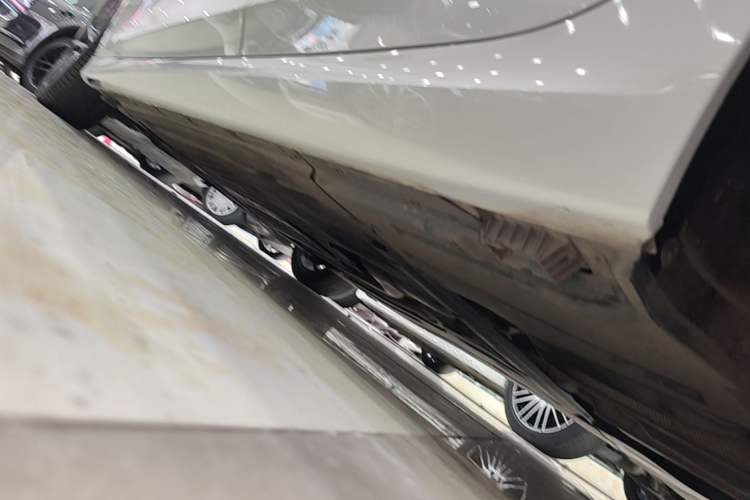 Used BMW 3 Series 2024 325Li M Sport Package Left Side Sill