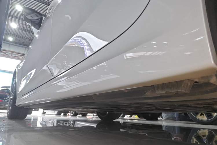 Used BMW 3 Series 2024 325Li M Sport Package Left Side Sill