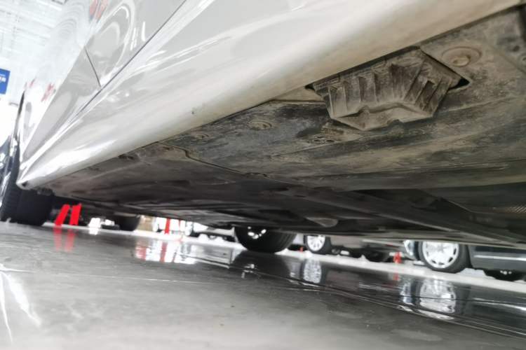 Used BMW 3 Series 2024 325i M Sport Package Left Side Sill