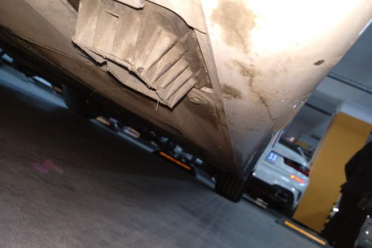 Used BMW 3 Series 2024 320Li M Sport Package Left Side Sill