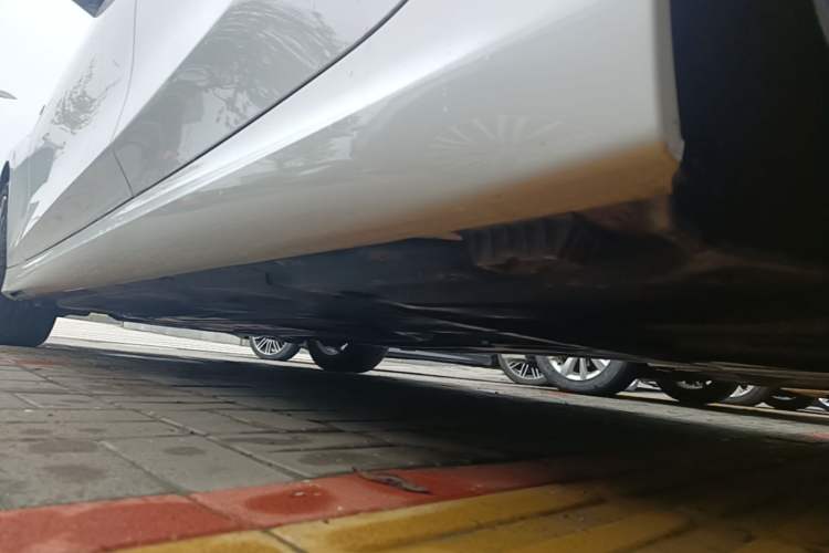 Used BMW 3 Series 2024 325Li M Sport Package Left Side Sill