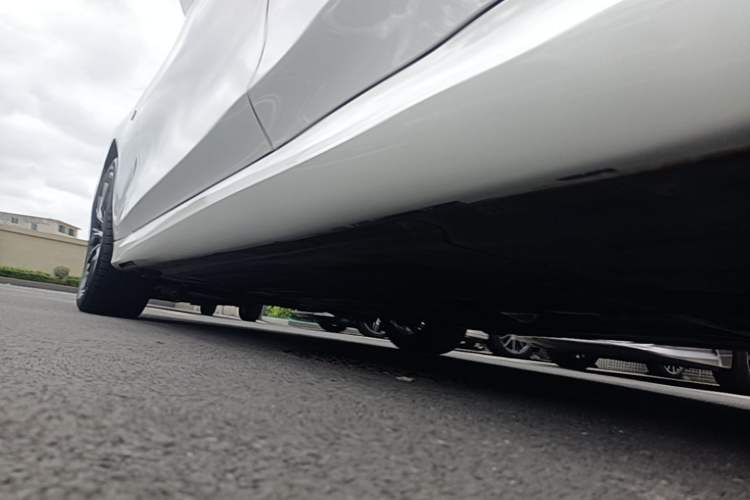 Used BMW 3 Series 2024 325Li M Sport Night Edition Package Left Side Sill