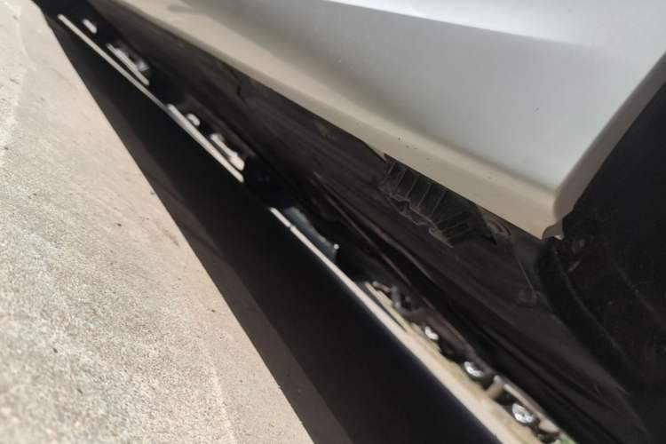 Used BMW 3 Series 2024 325Li M Sport Night Edition Package Left Side Sill