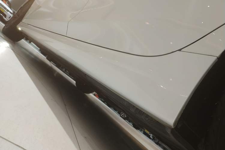 Used BMW 3 Series 2024 325Li M Sport Package Left Side Sill