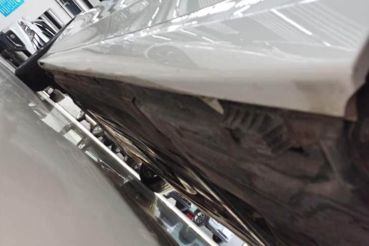 Used BMW 3 Series 2024 325Li M Sport Package Left Side Sill