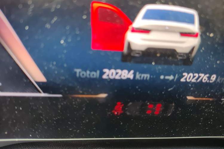 Used BMW 3 Series 2024 325Li M Sport Package Odometer Close Up