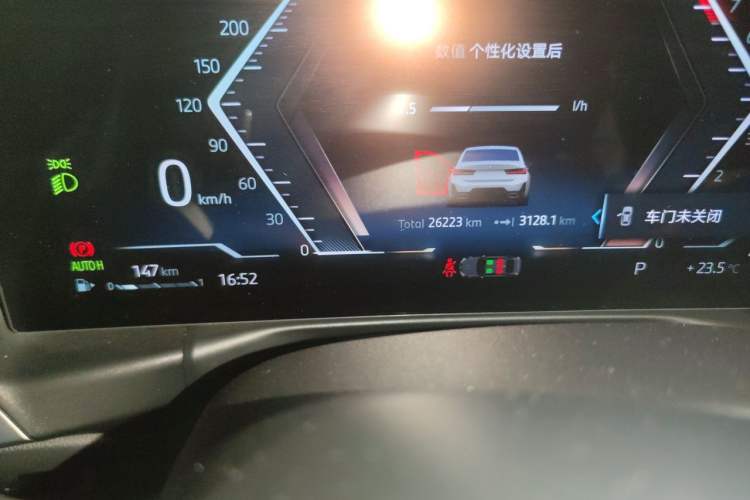 Used BMW 3 Series 2024 325Li M Sport Package Odometer Close Up