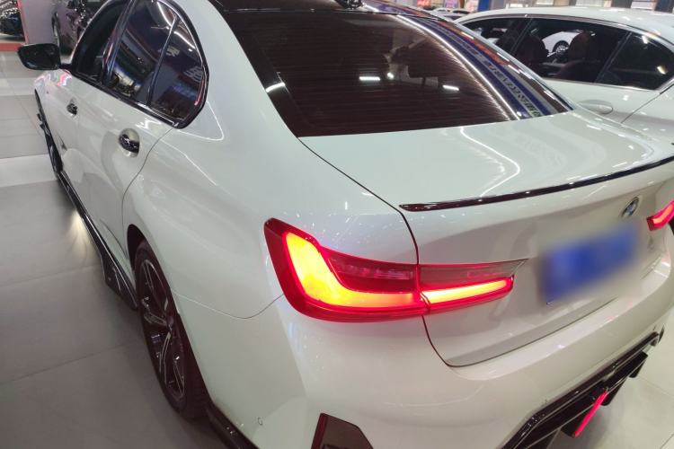 Used BMW 3 Series 2024 325i M Sport Package Rear Left 45 Deg