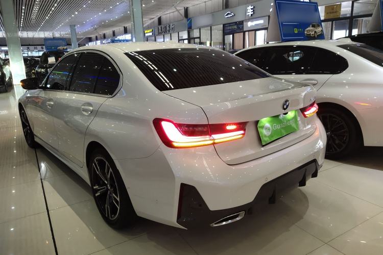 Used BMW 3 Series 2024 325i M Sport Package Rear Left 45 Deg