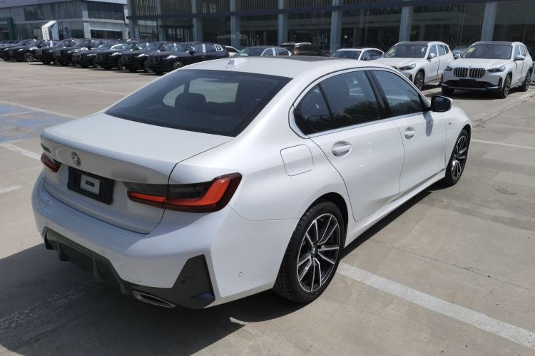 Used BMW 3 Series 2024 325Li M Sport Package Rear Right 45 Deg