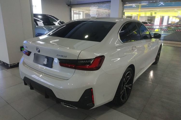 Used BMW 3 Series 2024 325i M Sport Package Rear Right 45 Deg
