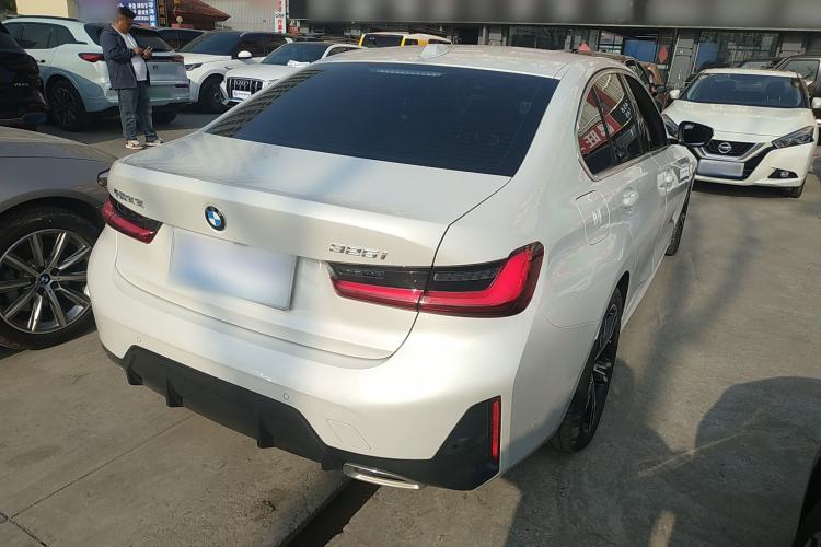 Used BMW 3 Series 2024 325i M Sport Package Rear Right 45 Deg