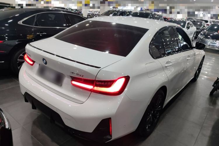 Used BMW 3 Series 2024 325i M Sport Night Edition Package Rear Right 45 Deg