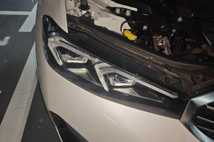 Used BMW 3 Series 2024 325Li M Sport Package Right Front Headlight
