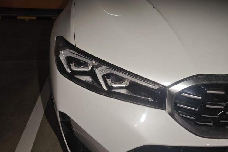 Used BMW 3 Series 2024 325i M Sport Package Right Front Headlight