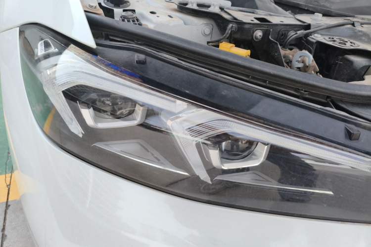 Used BMW 3 Series 2024 325Li M Sport Package Right Front Headlight