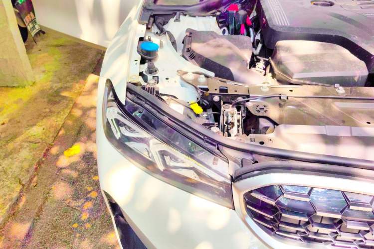 Used BMW 3 Series 2024 325Li M Sport Package Right Front Headlight