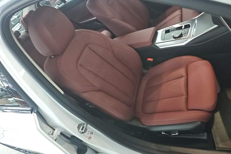 Used BMW 3 Series 2024 325Li M Sport Night Edition Package Right Front Seat