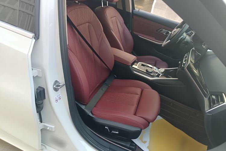 Used BMW 3 Series 2024 325Li M Sport Package Right Front Seat