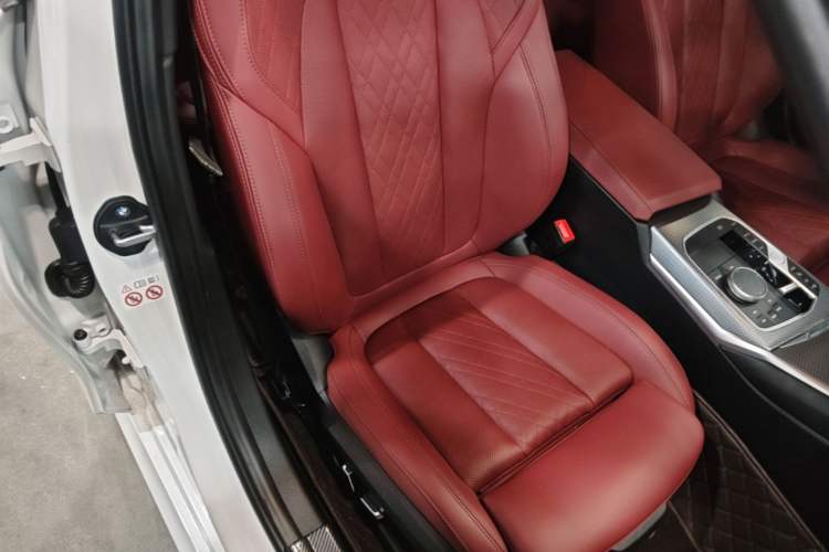 Used BMW 3 Series 2024 330i M Sport Night Edition Package Right Front Seat