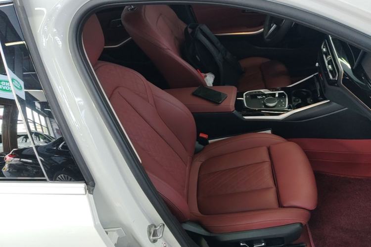 Used BMW 3 Series 2024 320Li M Sport Package Right Front Seat
