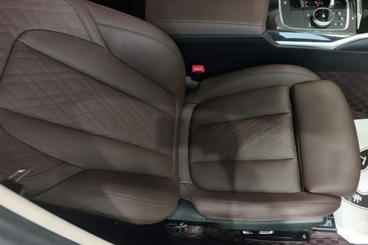 Used BMW 3 Series 2024 325Li M Sport Package Right Front Seat