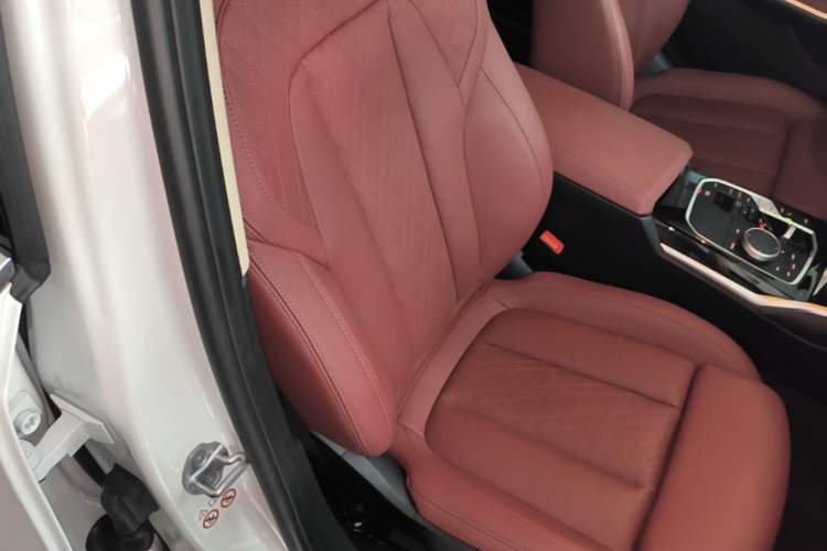 Used BMW 3 Series 2024 320Li M Sport Package Right Front Seat