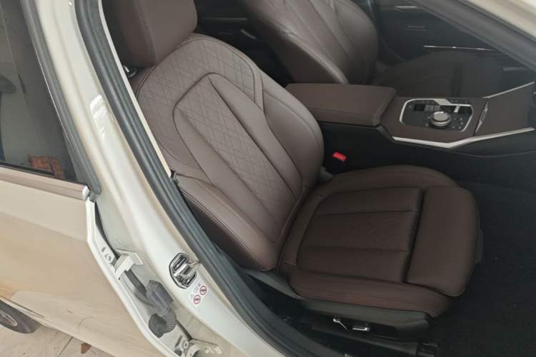 Used BMW 3 Series 2024 325Li M Sport Package Right Front Seat