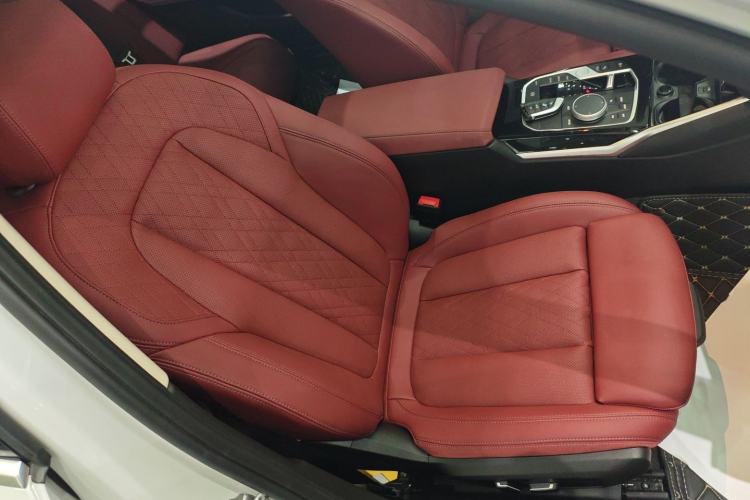 Used BMW 3 Series 2024 320Li M Sport Package Right Front Seat