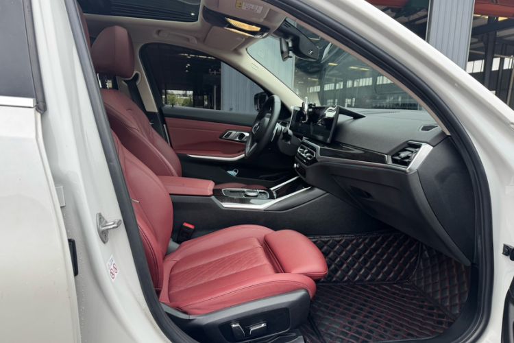 Used BMW 3 Series 2024 325Li M Sport Package Right Front Seat