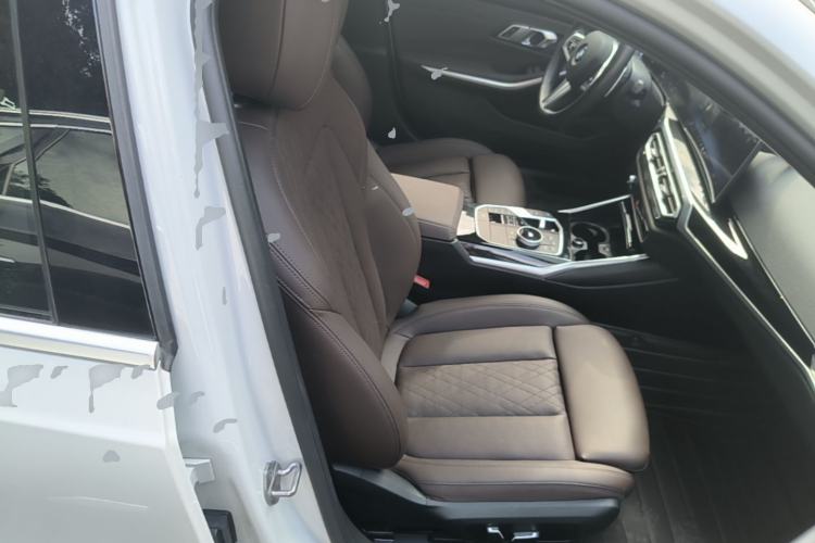 Used BMW 3 Series 2024 320i M Sport Package Right Front Seat