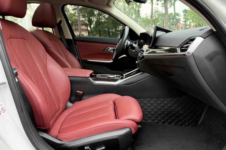 Used BMW 3 Series 2024 325Li M Sport Package Right Front Seat