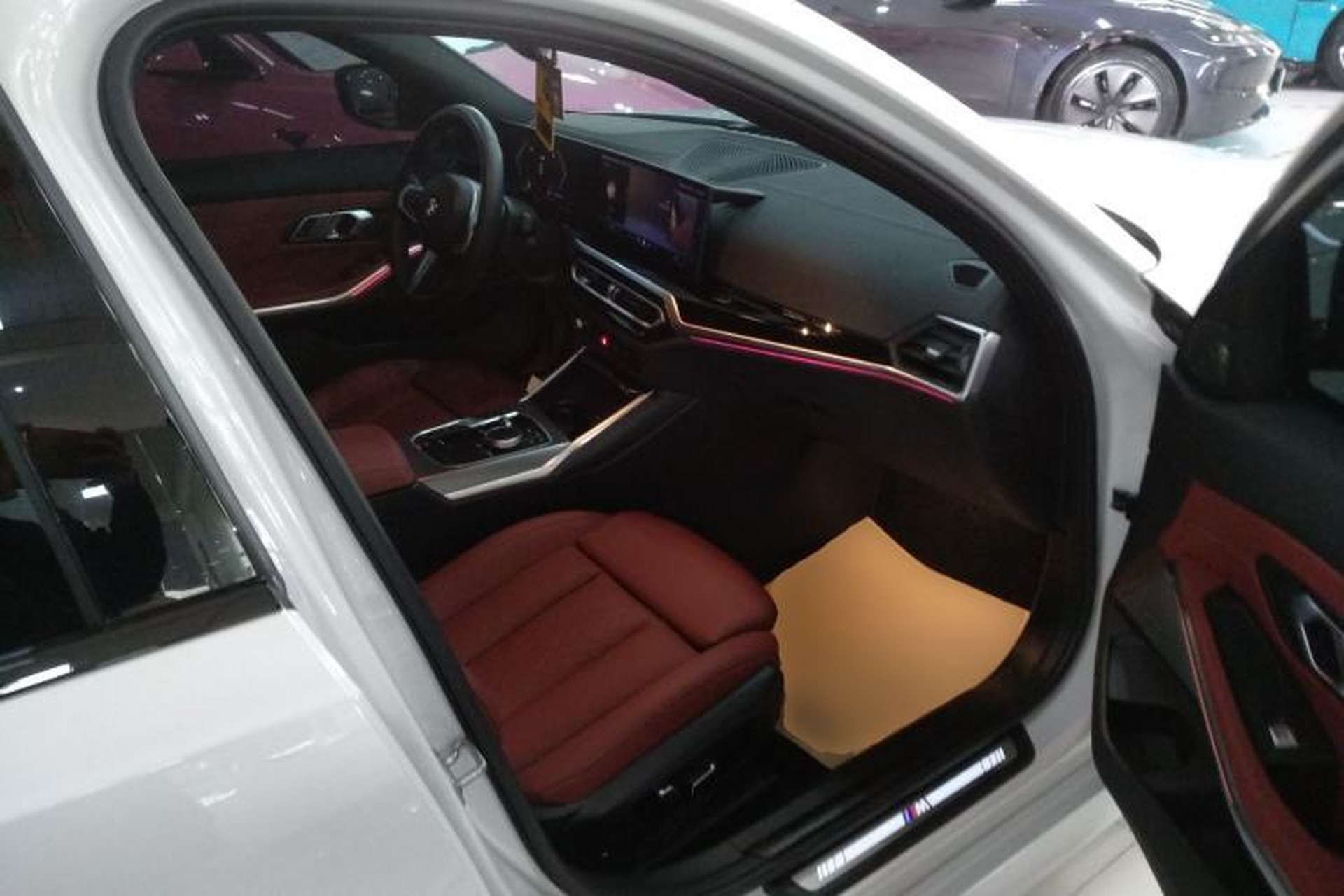 Used BMW 3 Series 2024 325i M Sport Night Edition Package Right Front Seat