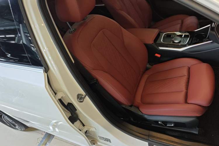Used BMW 3 Series 2024 325Li M Sport Package Right Front Seat