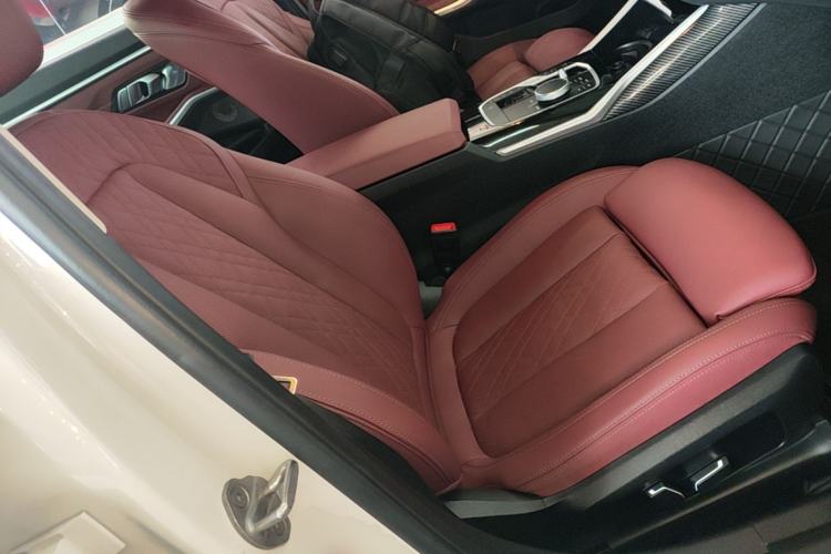 Used BMW 3 Series 2024 320Li M Sport Package Right Front Seat
