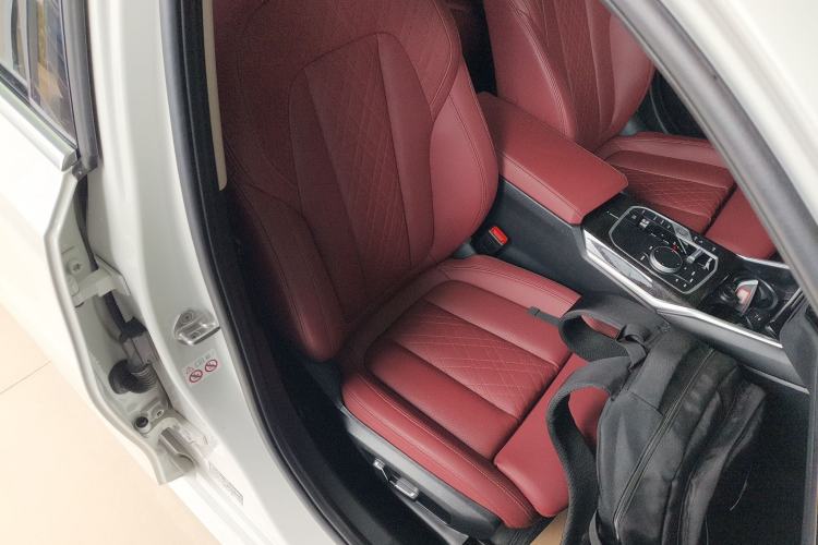 Used BMW 3 Series 2024 325Li M Sport Package Right Front Seat