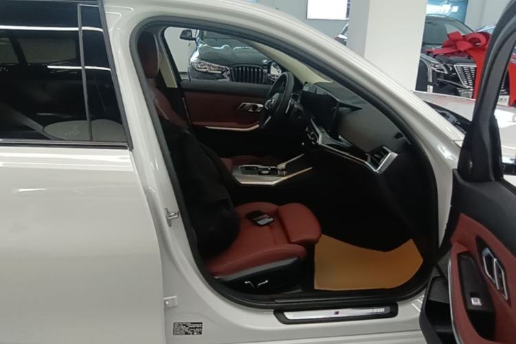 Used BMW 3 Series 2024 325Li M Sport Night Edition Package Right Front Seat