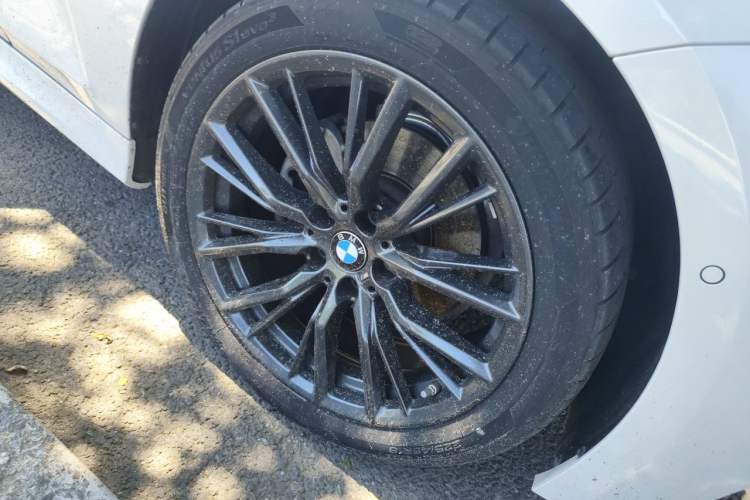 Used BMW 3 Series 2024 325Li M Sport Night Edition Package Right Front Wheel Hub