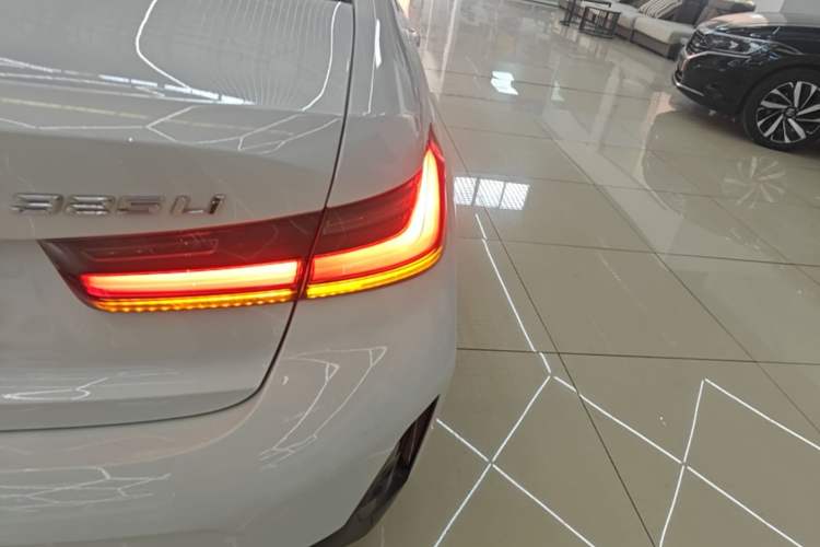 Used BMW 3 Series 2024 325Li M Sport Package Right Rear Taillight