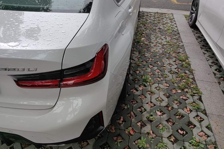 Used BMW 3 Series 2024 320Li M Sport Package Right Rear Taillight