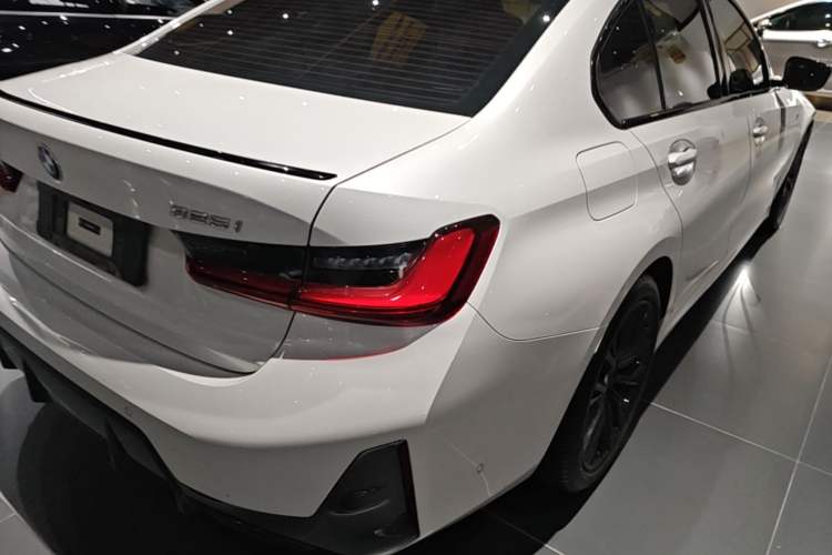 Used BMW 3 Series 2024 325i M Sport Night Edition Package Right Rear Taillight
