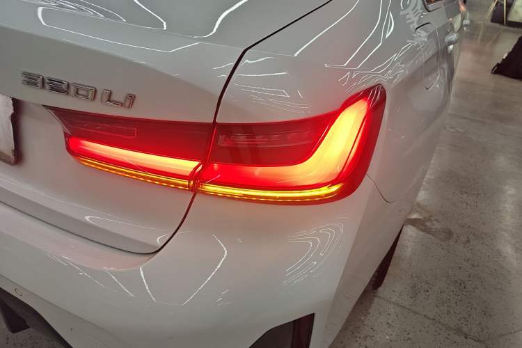 Used BMW 3 Series 2024 320Li M Sport Package Right Rear Taillight