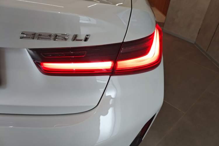 Used BMW 3 Series 2024 325Li M Sport Package Right Rear Taillight