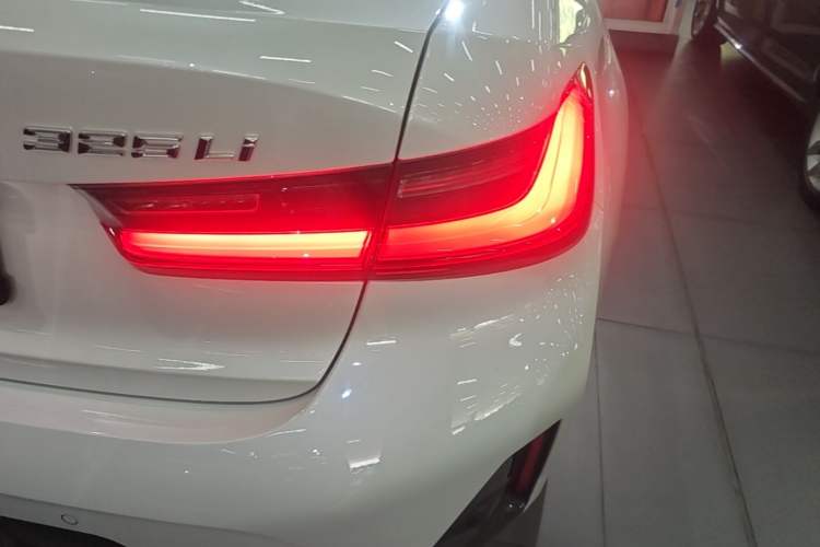 Used BMW 3 Series 2024 325Li M Sport Package Right Rear Taillight