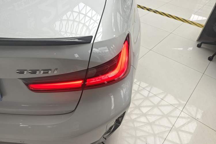 Used BMW 3 Series 2024 325i M Sport Night Edition Package Right Rear Taillight