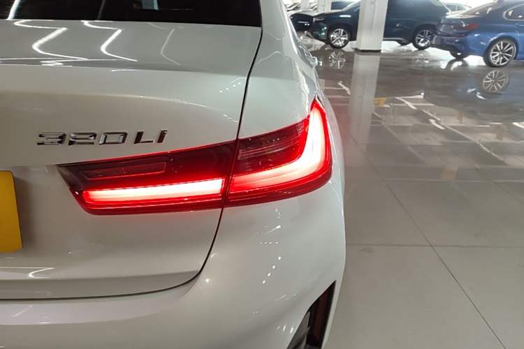 Used BMW 3 Series 2024 320Li M Sport Package Right Rear Taillight