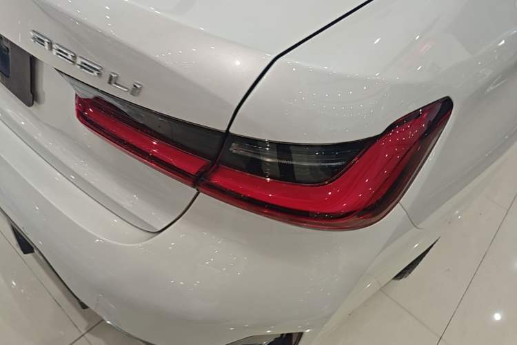 Used BMW 3 Series 2024 325Li M Sport Package Right Rear Taillight